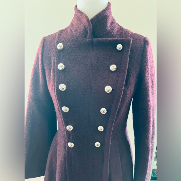 Feminine Military Coat - Picture 3 of 7